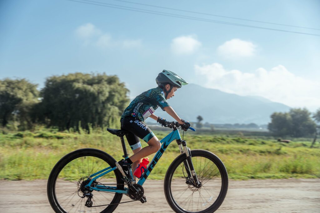 clases deportivas para niños (ciclismo)